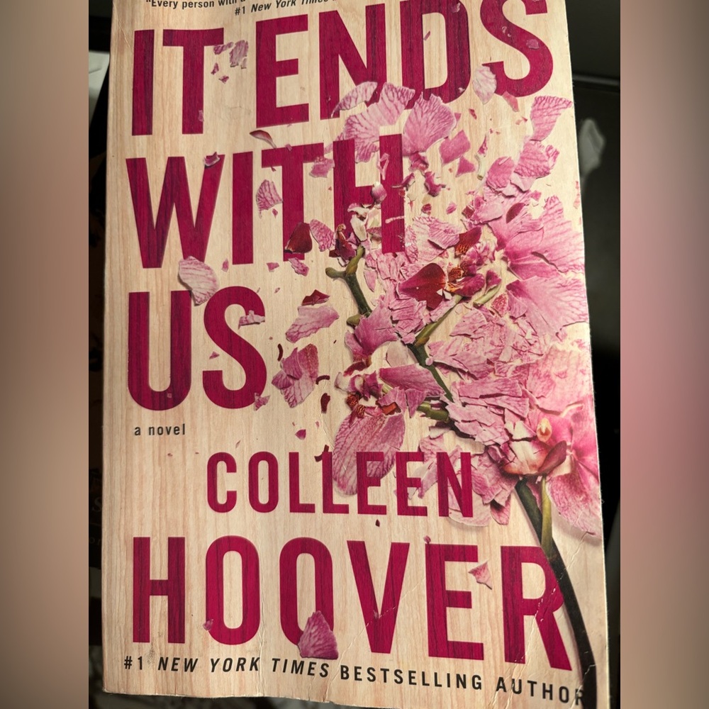 It Ends With Us by Colleen Hoover
